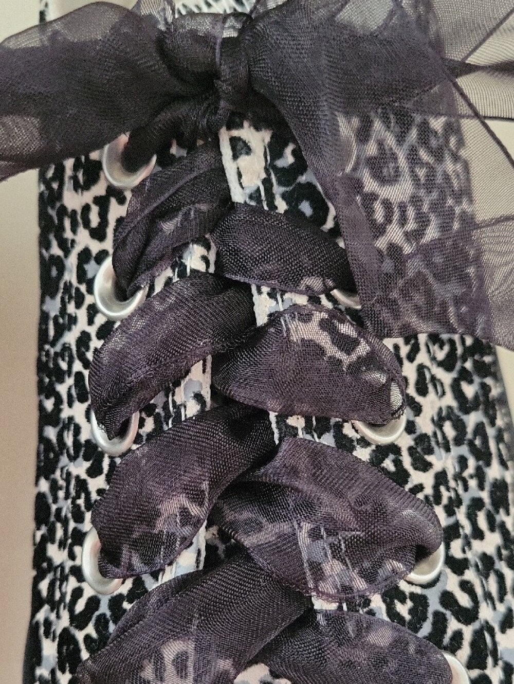 Velvet Flocked Converse Leopard-Print Canvas Sneakers with Black Ribbon Laces - Picture 3 of 13